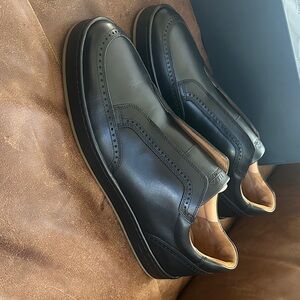 Allen Edmonds Beckett Black Leather Loafers